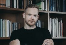 Hvernig tengist morð á leigubílstjóra í Reykjavík árið 1977 seinni heimsstyrjöldinni?